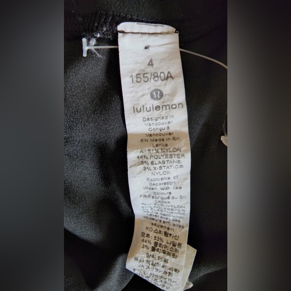 lululemon women short leggings size 4 - Picture 3 of 3